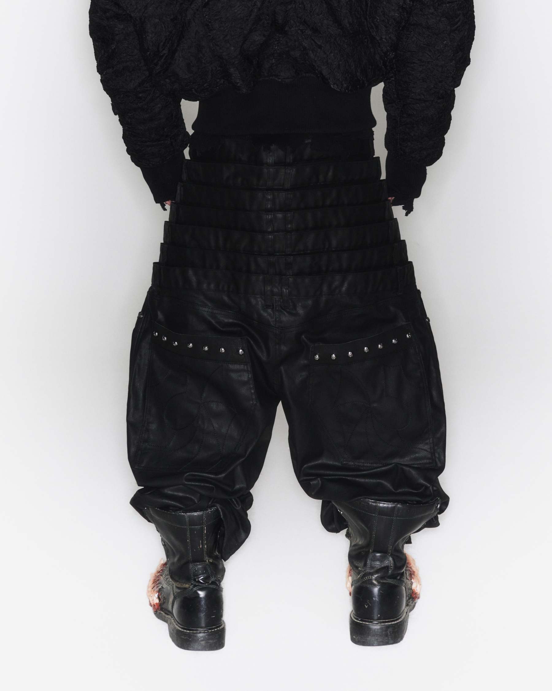 8 Backs J-Cut Pants (Black) (Available)