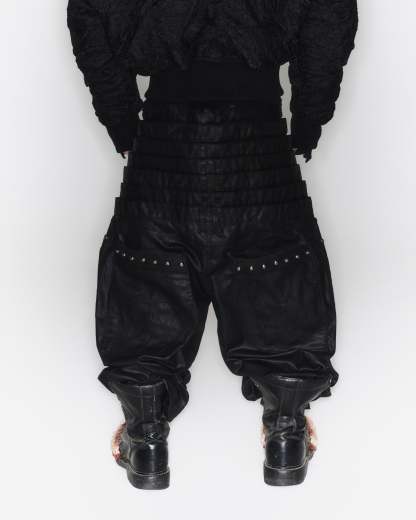 8 Backs J-Cut Pants (Black) (Available)
