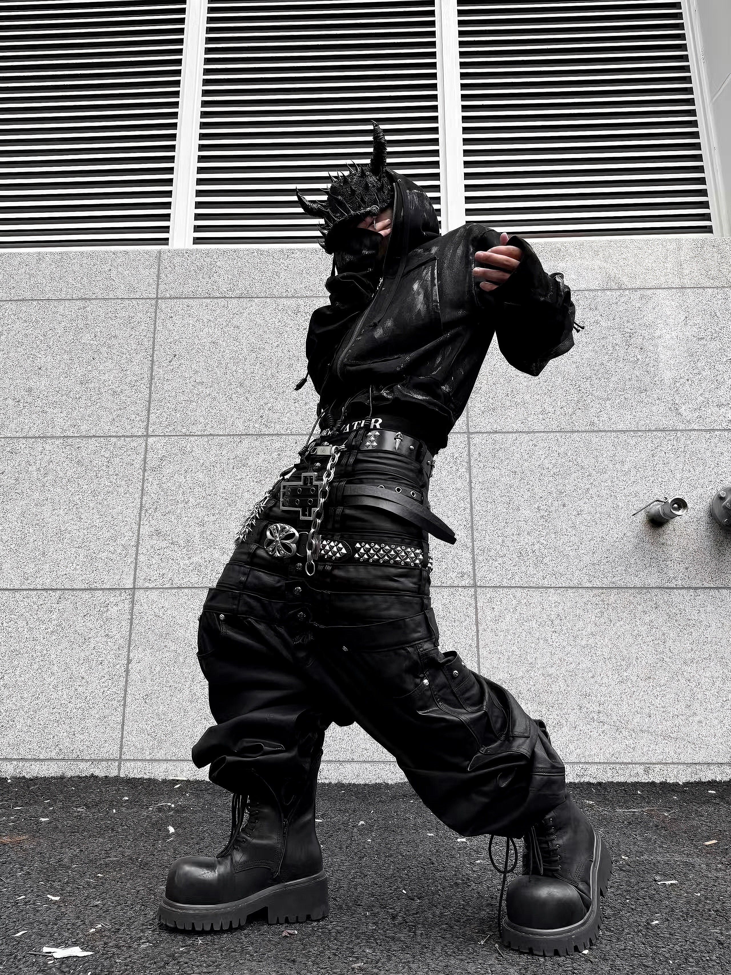 8 Backs J-Cut Pants (Black) (Available)