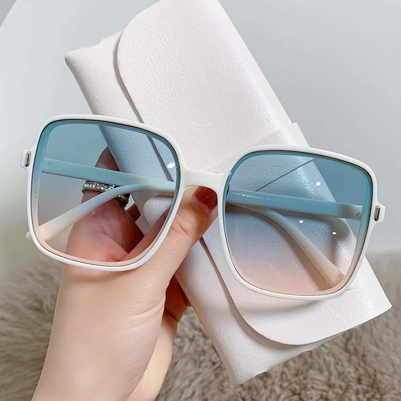 Women’s retro square UV-proof sunglasses