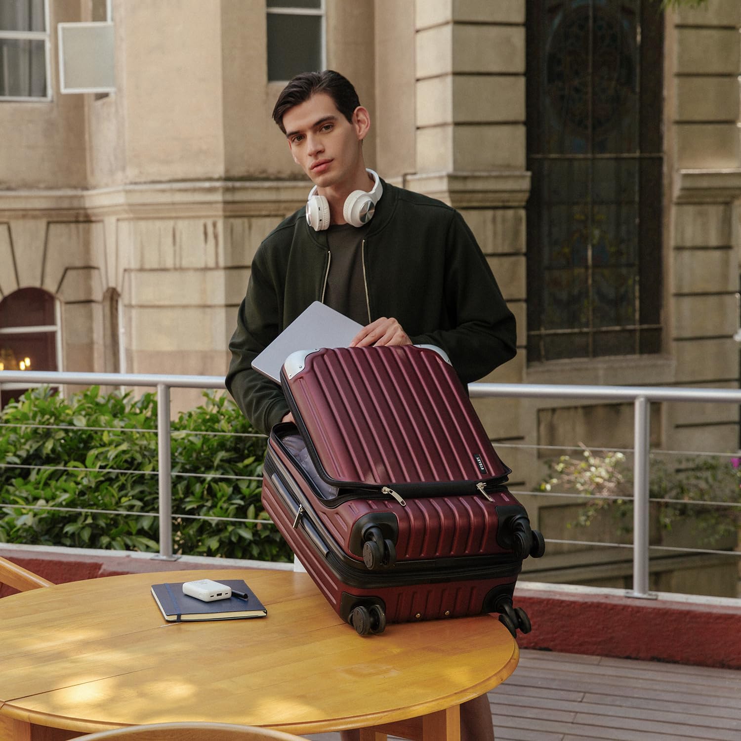 LEVEL8 Grace Maletas de Viaje, 20" Equipaje Expandible, Maletas de Mano con Bolsillo Frontal, con Ruedas Spinner y Cerradura Tsa, Gris