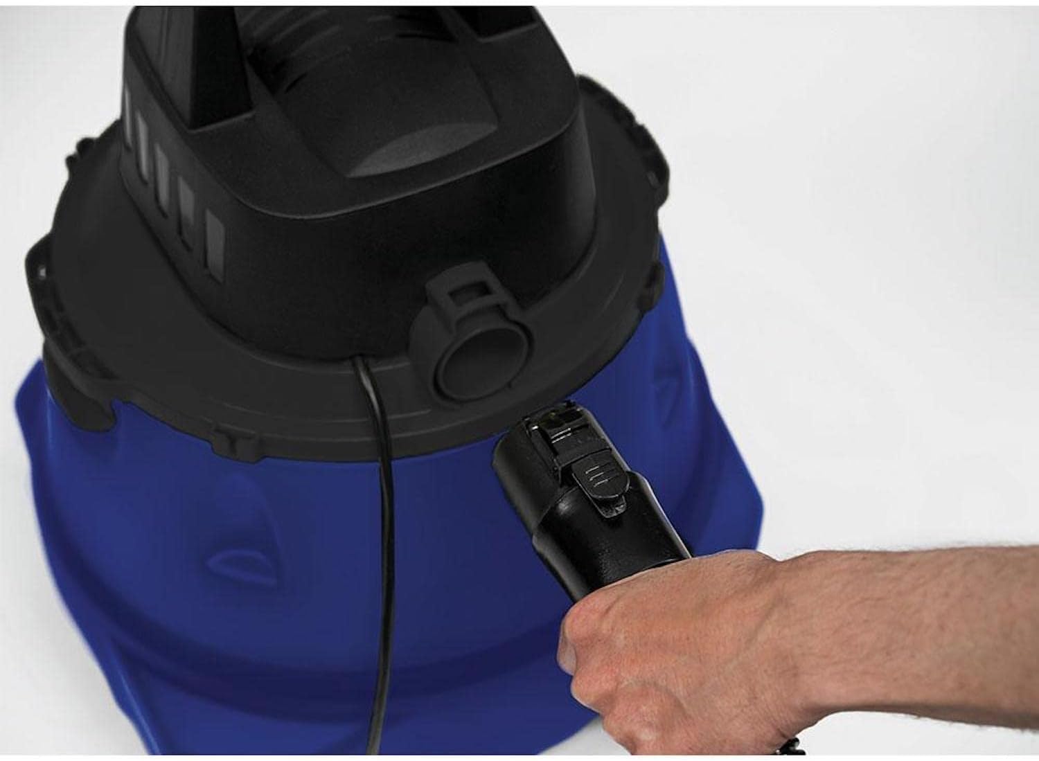 Koblenz WD-5 MA - Aspiradora Seco Mojado 3 en 1 con Sistema de Expulsión de Aire, Cable eléctrico y Accesorios, Tanque con Capacidad de 5 galones y Motor de 3.5 HP