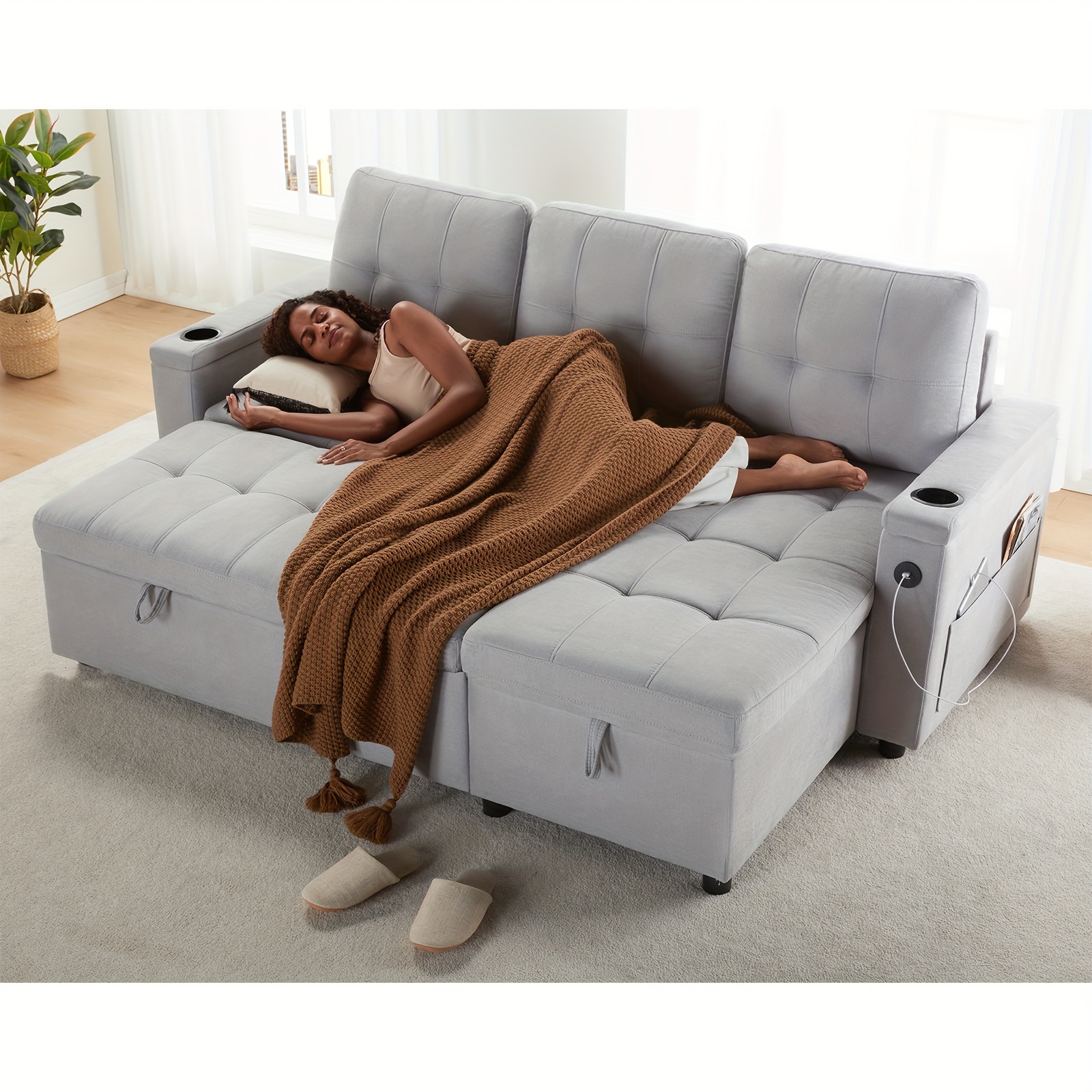 Sofá cama capitoné extra grande de 84" con almacenamiento - 2 puertos USB, portavasos, sillón reclinable en forma de L, estructura de madera maciza y estilo contemporáneo - Gris claro- Cojines