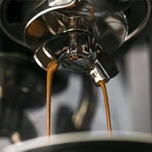 Espresso perfecto, portafilter, toma de expreso equilibrada, el mejor color expreso.