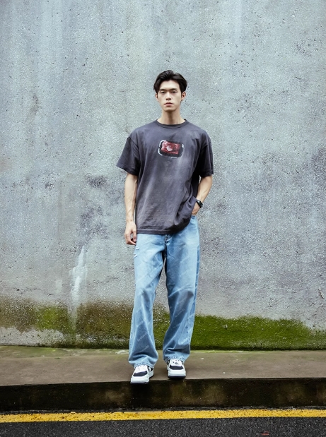 BAPE 共同ブランド メンズ 春夏 ひび割れプリント 特殊染め柄 半袖Tシャツ 109902M