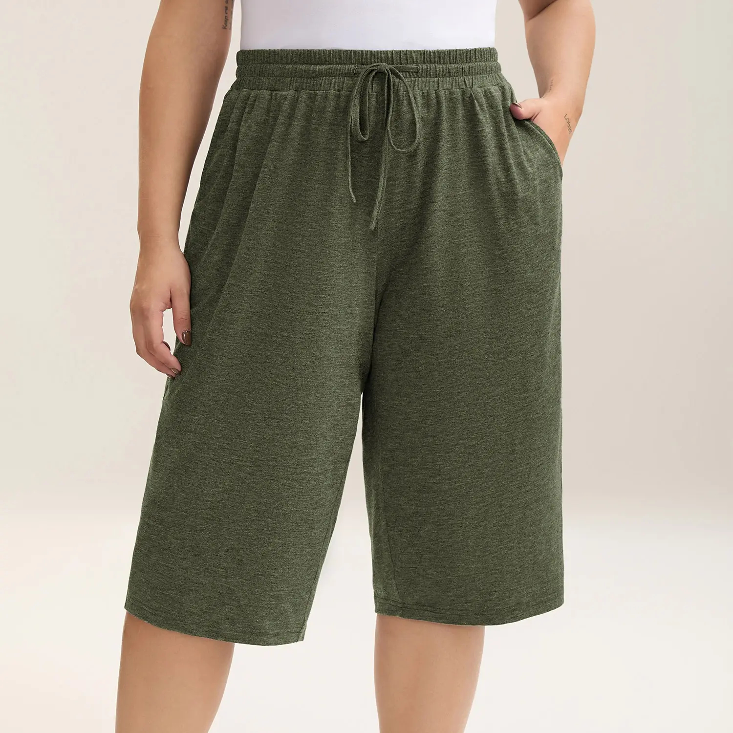 Women's Casual Drawstring Waist Knit Bermuda Shorts With Pockets