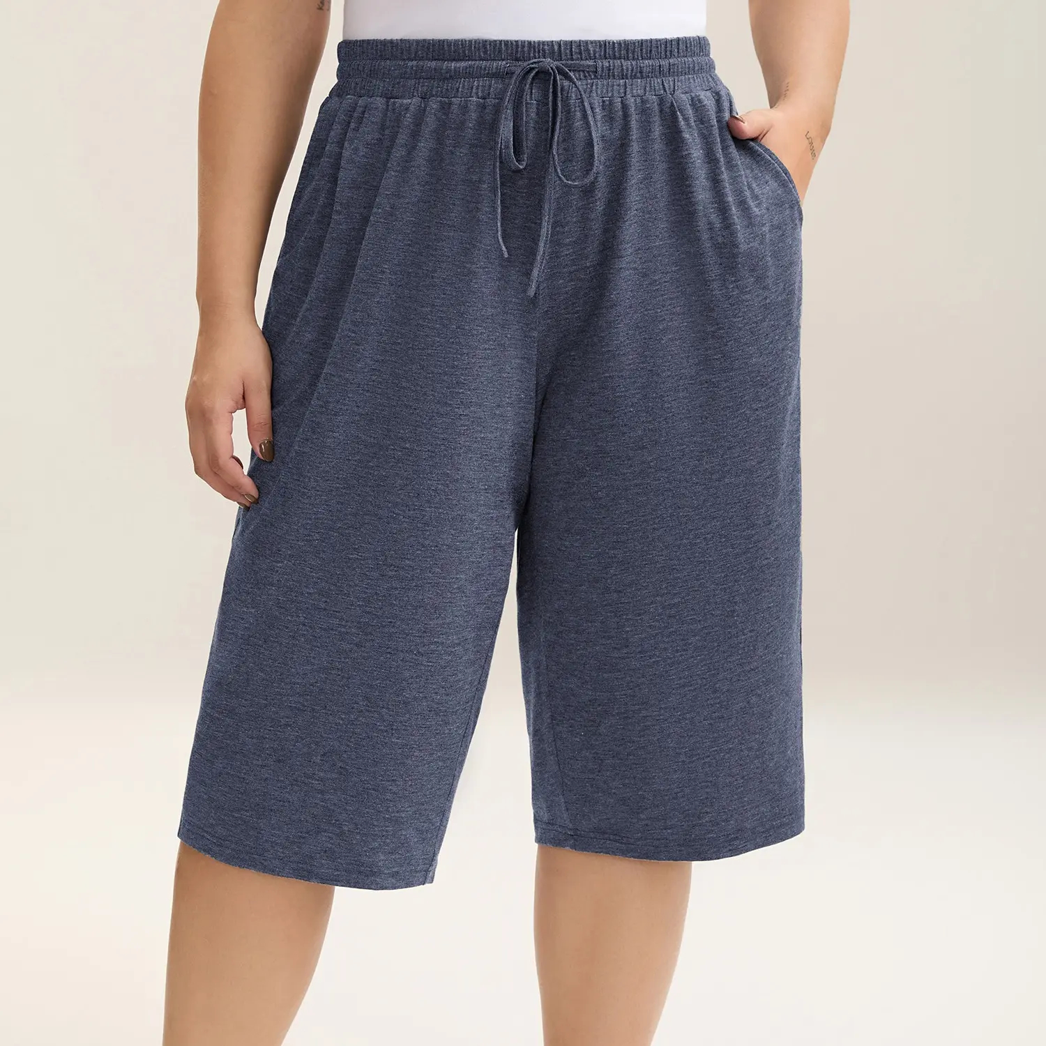 Women's Casual Drawstring Waist Knit Bermuda Shorts With Pockets