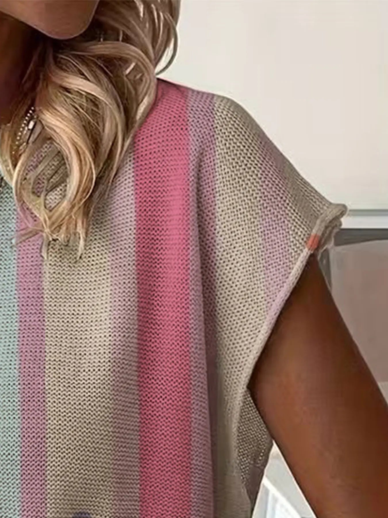 Women's Crew Neck Drop-shoulder Loose Fit Contrast Splicing Print Knit Top