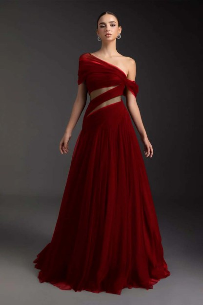 Glamorous Tulle One Shoulder Sleeveless Long Formal Dress With Pleated
