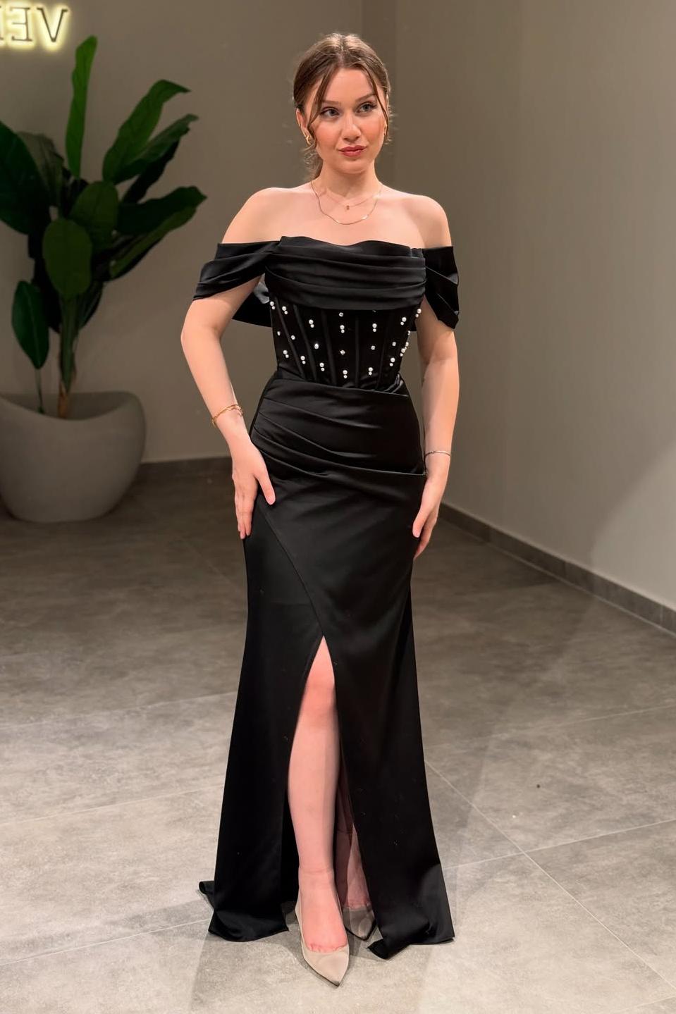 Off the Shoulder Sleeveless Long Split Formal Dress With Beading