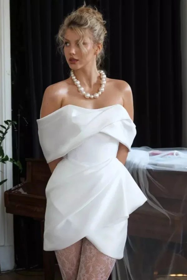 Stunning Off the Shoulder Sleeveless Short Formal Dress With Pleated