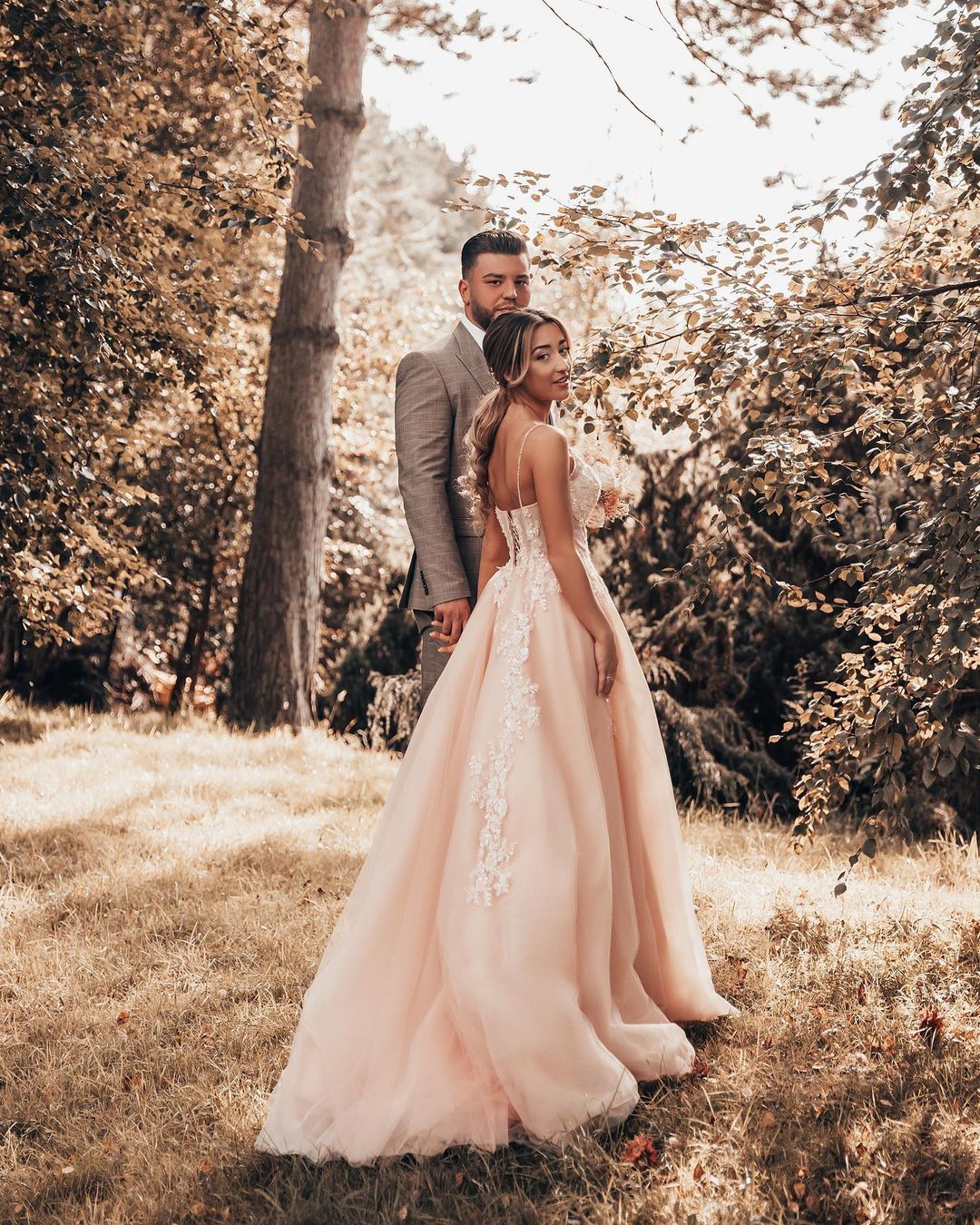 Modern Long A-Line Spaghetti-Straps Wedding Dress with Tulle Lace