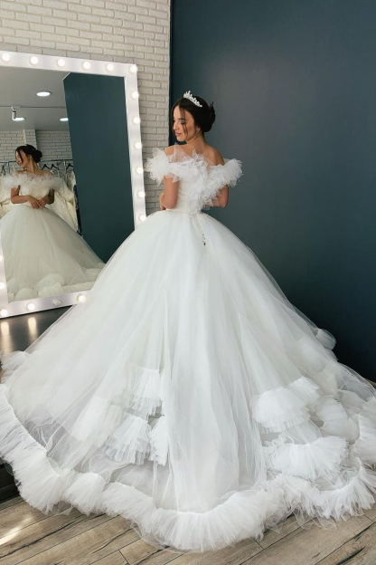 Chic Off-The-Shoulder Ball Gown Pleated Wedding Dress with Tulle Ruffles