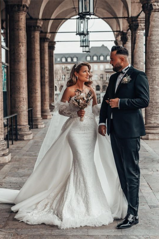 Bubble Mermaid Sleeves Sweetheart Long Wedding Dress with Lace