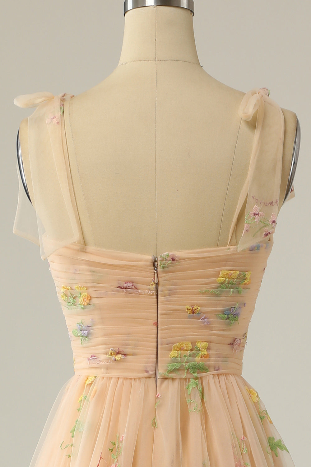 Long Green Prom Dress with Spaghetti Straps and Embroidery in A-Line Style