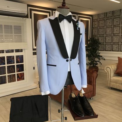 Fashion Sky Blue One-Button Western Suits for Wedding with Black Peaked Lapel
