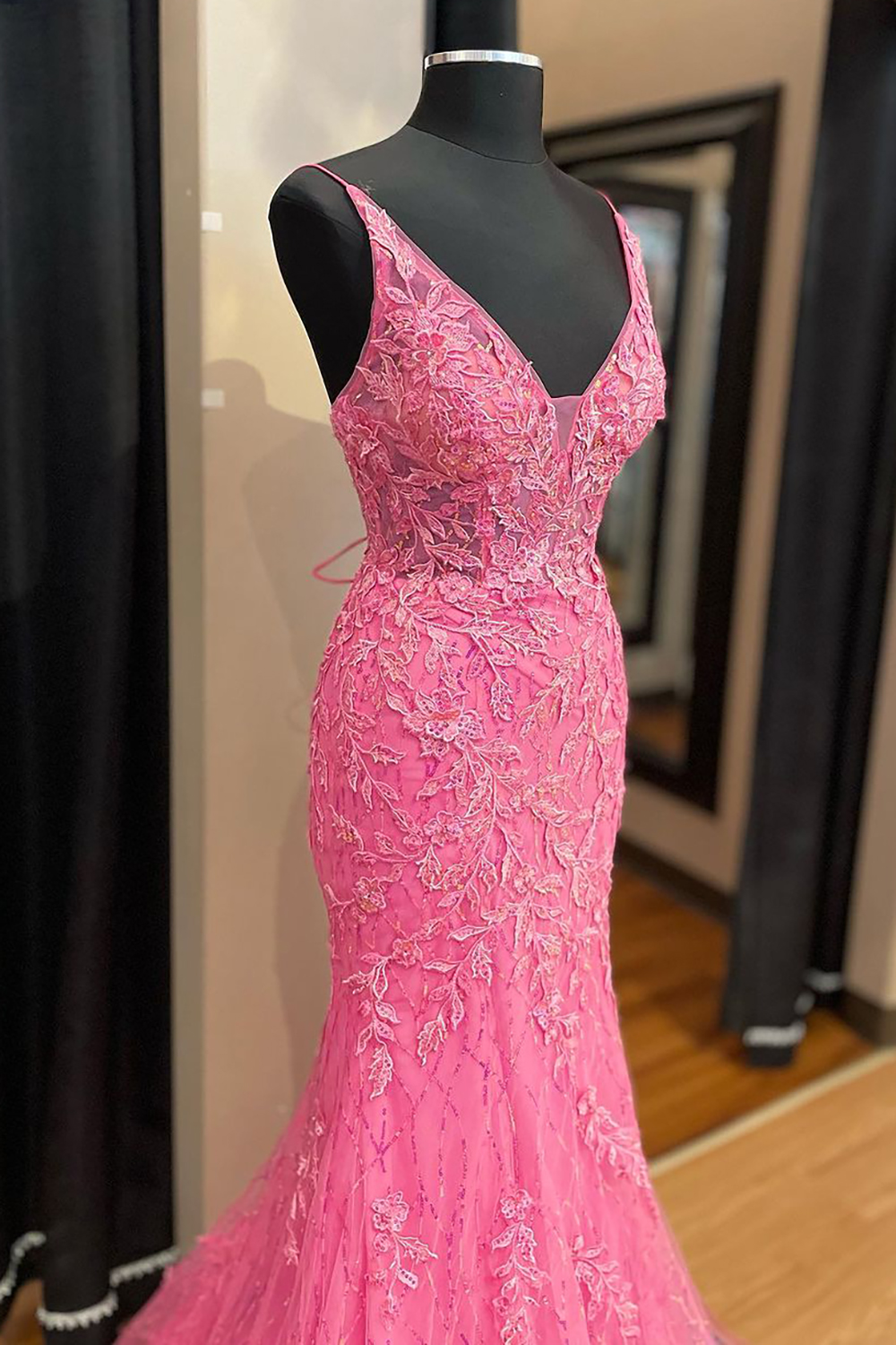 Stylish Pink A-Line Corset Prom Dress with Deep V-Neck and Appliques