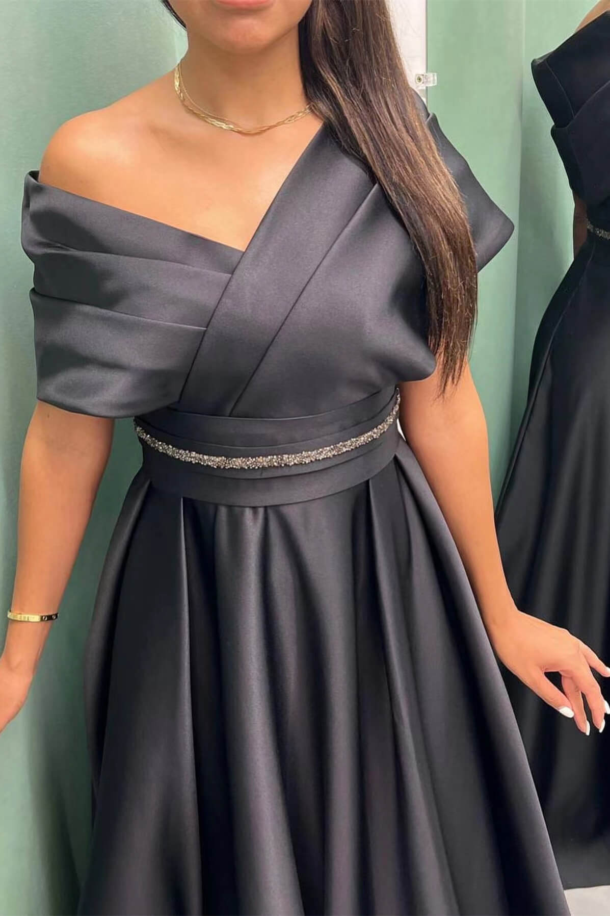 Long Elegant Evening Dress Pleat Off-The-Shoulder