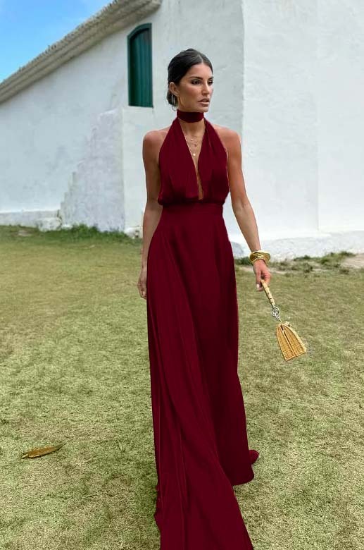 Charming Sleeveless Halter V Neck Long Formal Dress With Pleated