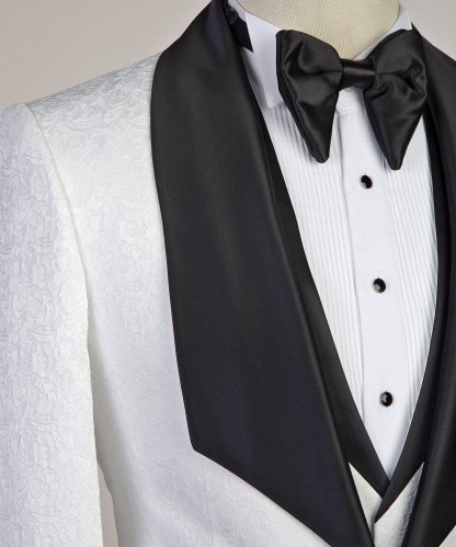 Black Shawl Lapel Wedding Groom Suits with White Three-Piece Jacquard