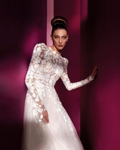 Gorgeous Floor-Length Long A-Line High Neck Wedding Dress with Appliques