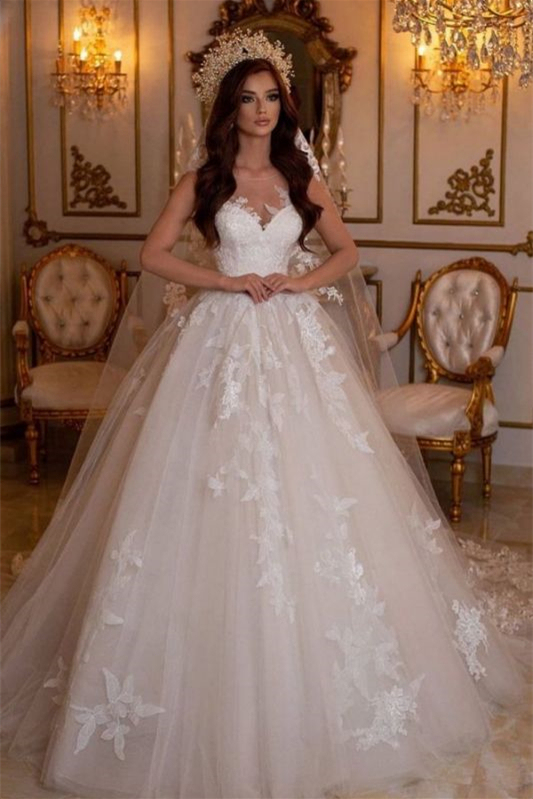 Sweetheart Tulle Ball Gown Wedding Dress with Flower Embroidery