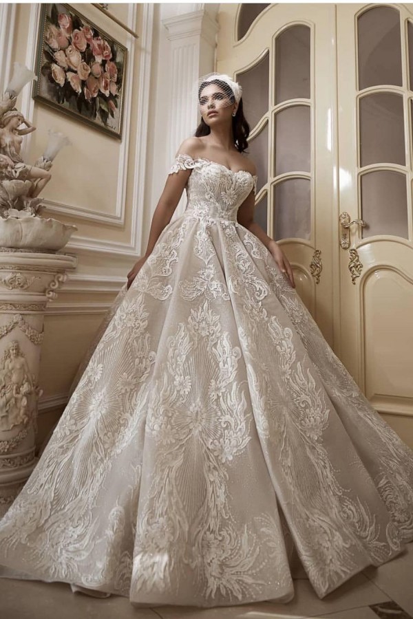 Elegant Floor-Length Church A-Line Off-the-Shoulder Wedding Dress with Appliques Lace