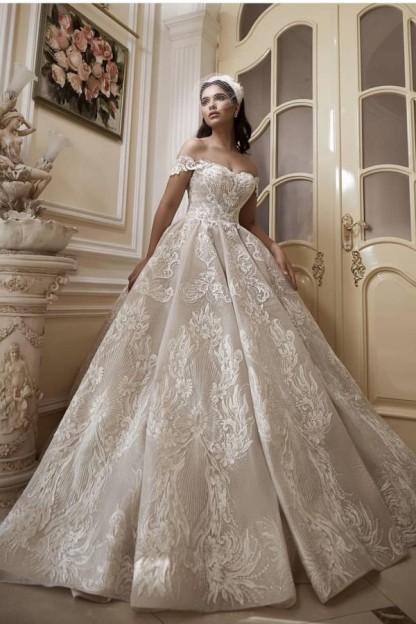 Elegant Floor-Length Church A-Line Off-the-Shoulder Wedding Dress with Appliques Lace