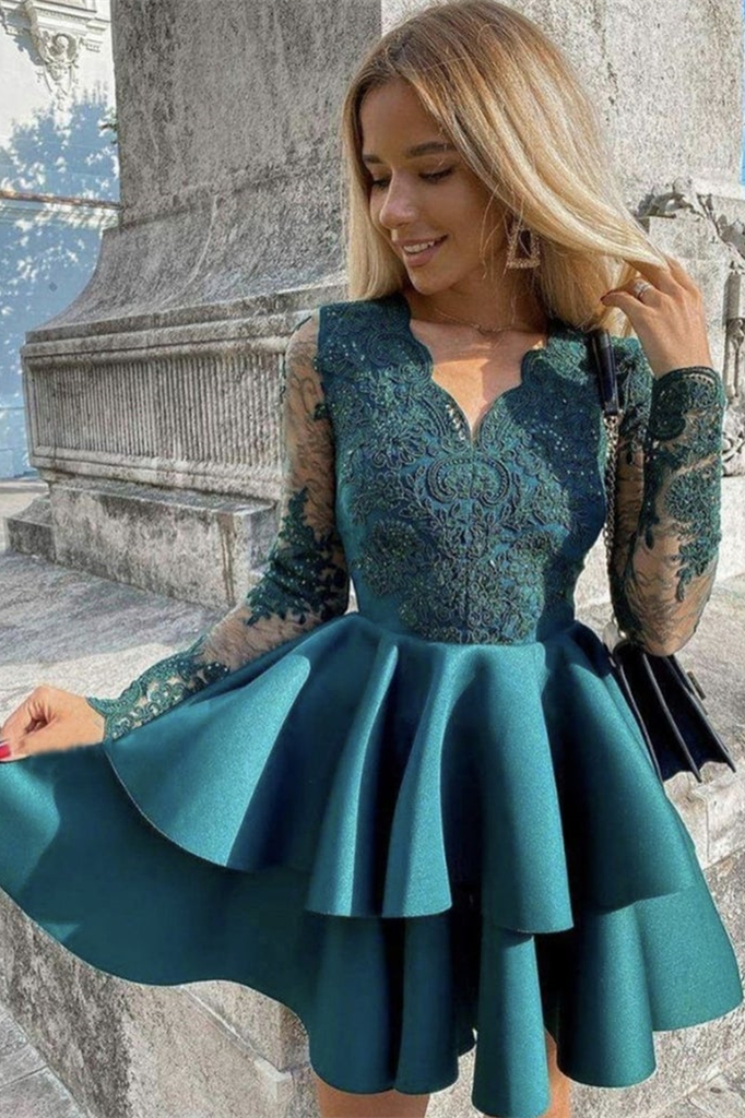 Short Prom Dress With Appliques Long Sleeves