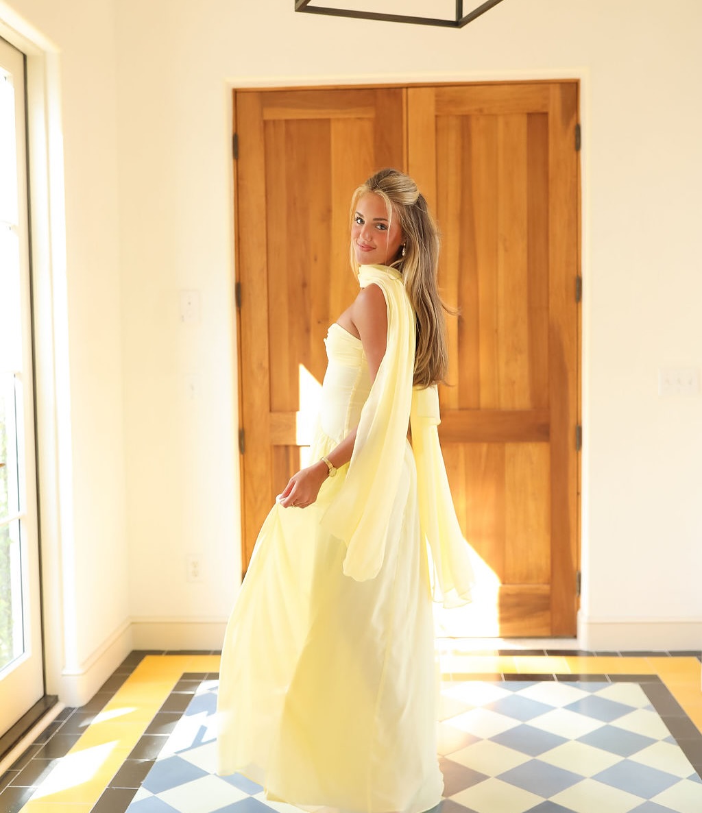 Chic Sweetheart Strapless Sleeveless Long Formal Dress With Pleated