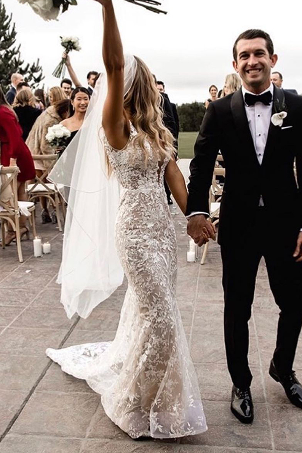Modern Spaghetti Straps Jewel Mermaid Wedding Dress with Lace V-Neck