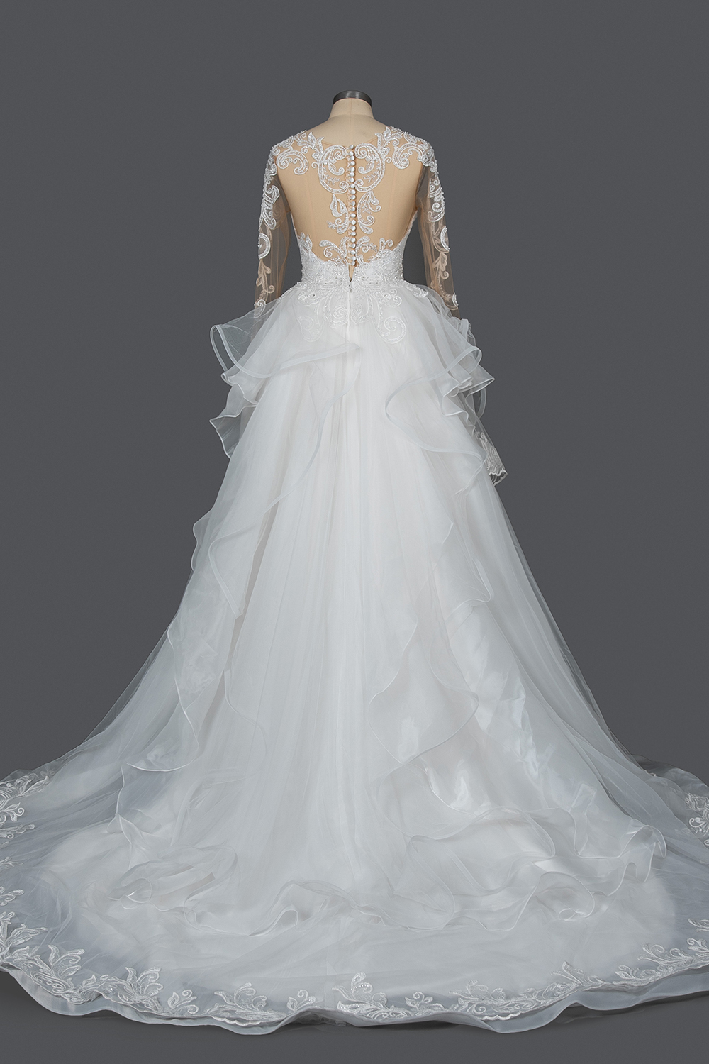 Chic Ruffles Ball Gown Long Sleeve Wedding Dress with Lace Appliques