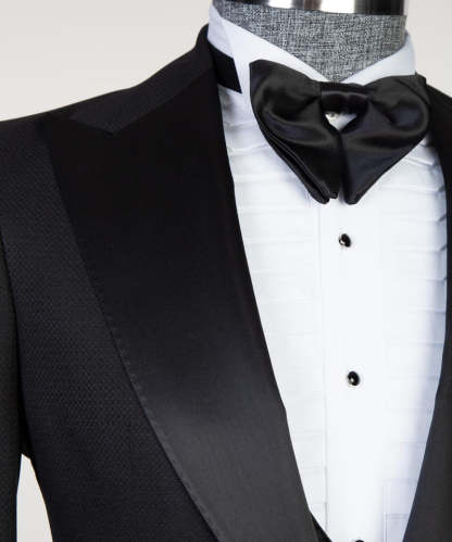 Edmund New Arrival Black Satin Peaked Lapel Men's Suits with Three-Piece