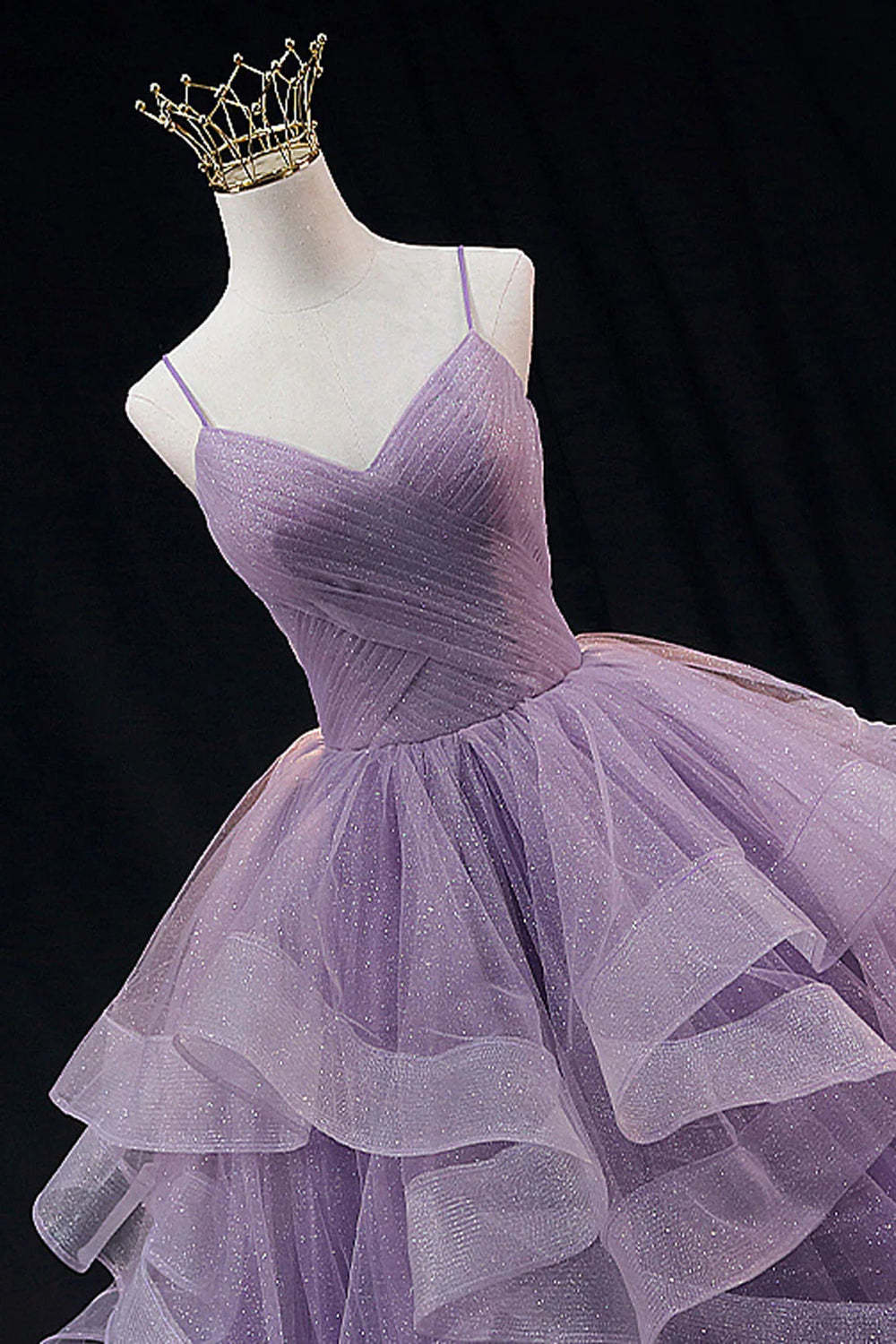 Long Light Purple Prom Dress with Spaghetti Straps and Ruffles in an A-Line Cut