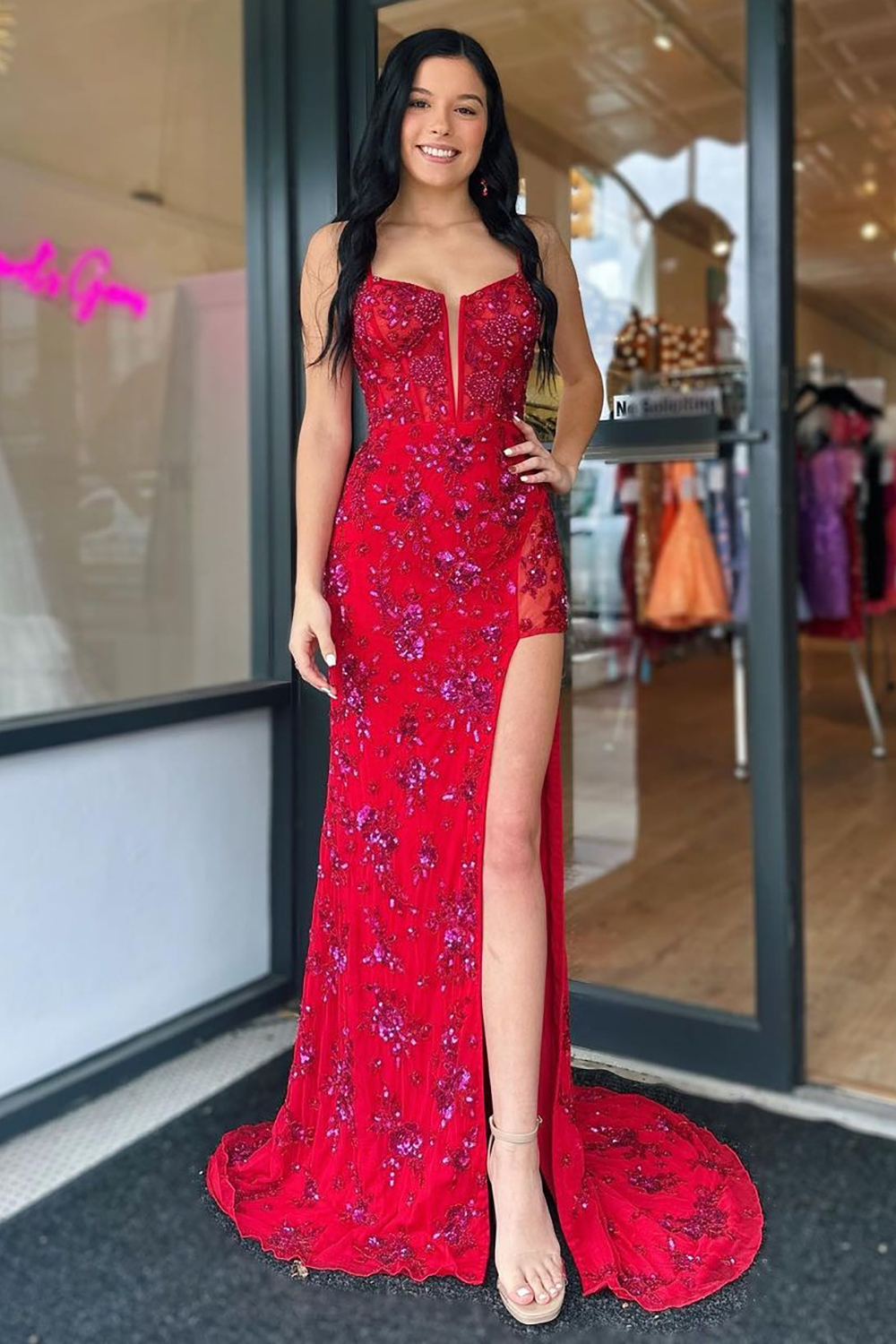 Elegant Red Mermaid Prom Dress with Stylish Spaghetti Straps and Front Split