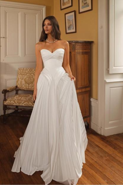 Sweetheart Strapless Sleeveless Long Formal Dress With Pleated