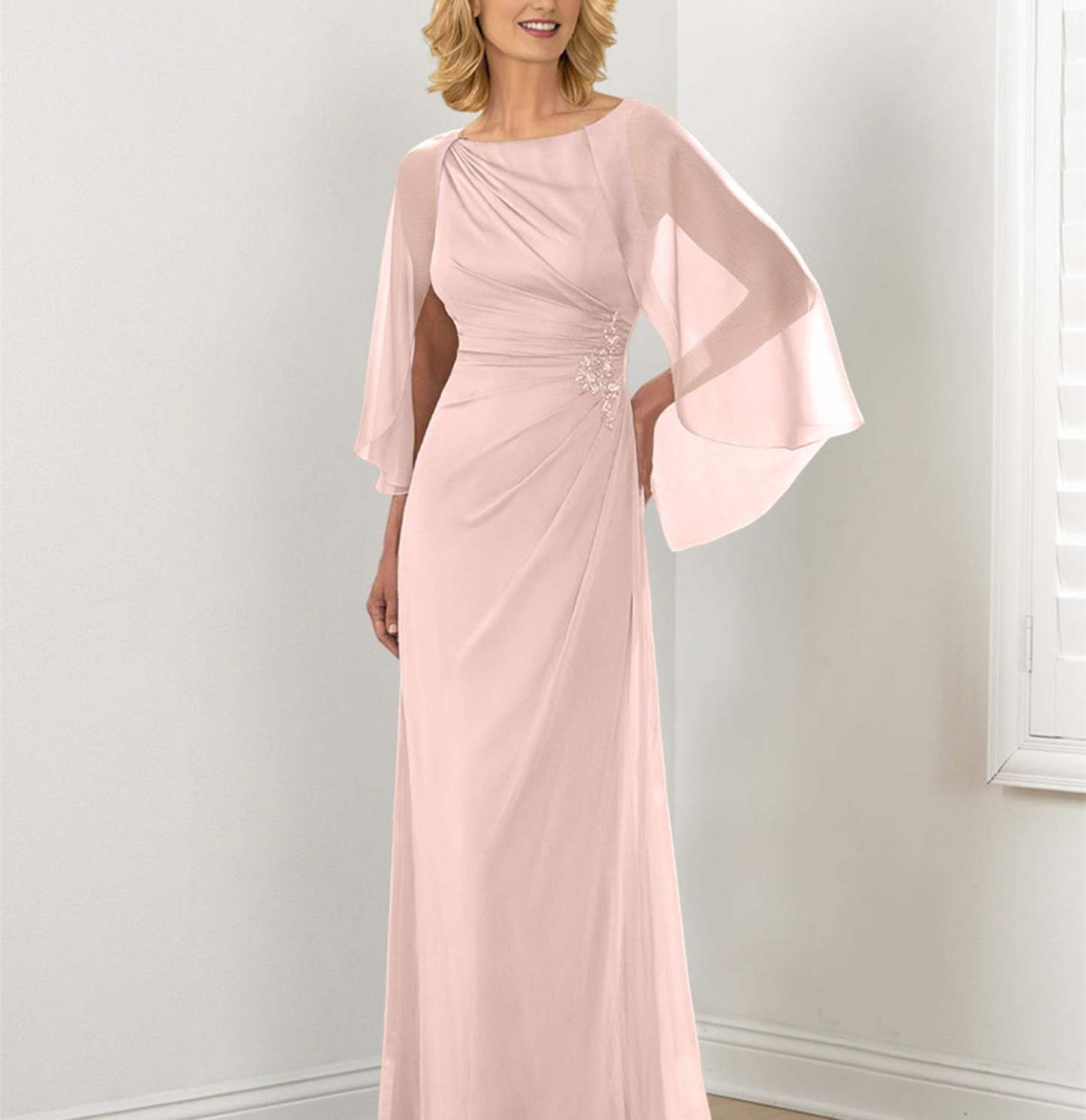Round Neck Column/Sheath Mother of the Bride Dresses with Ruched Detail