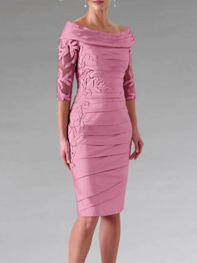 Half-Sleeve Knee-Length Sheath/Column Mother of the Bride Dress with Ruching and Appliques