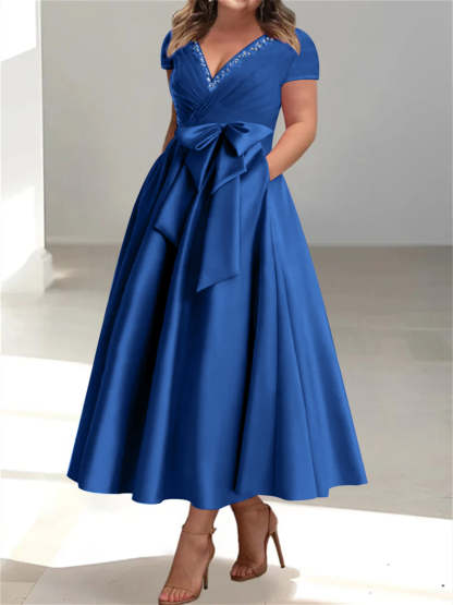 Plus Size Mother of the Bride A-Line Princess V-Neck Dress with Pockets and Ruffles