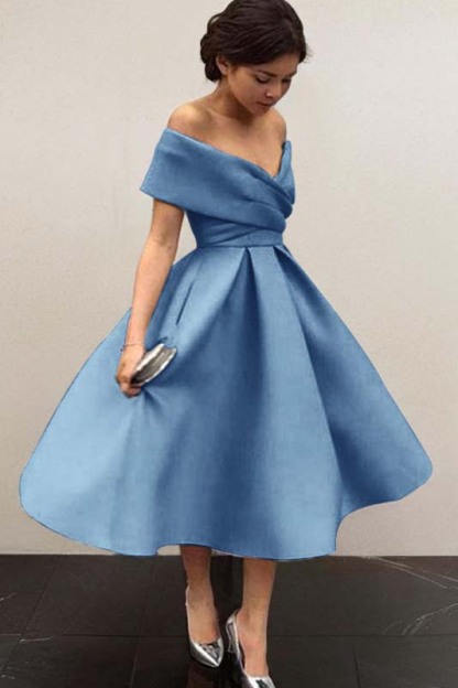 Graceful Sky Blue V-Neck Off-The-Shoulder Puffy Short cocktail Dress