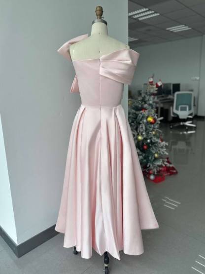 Sleeveless Off-the-Shoulder A-Line Princess Plus Size Mother of the Bride Ankle-Length Dress with Bow(s)