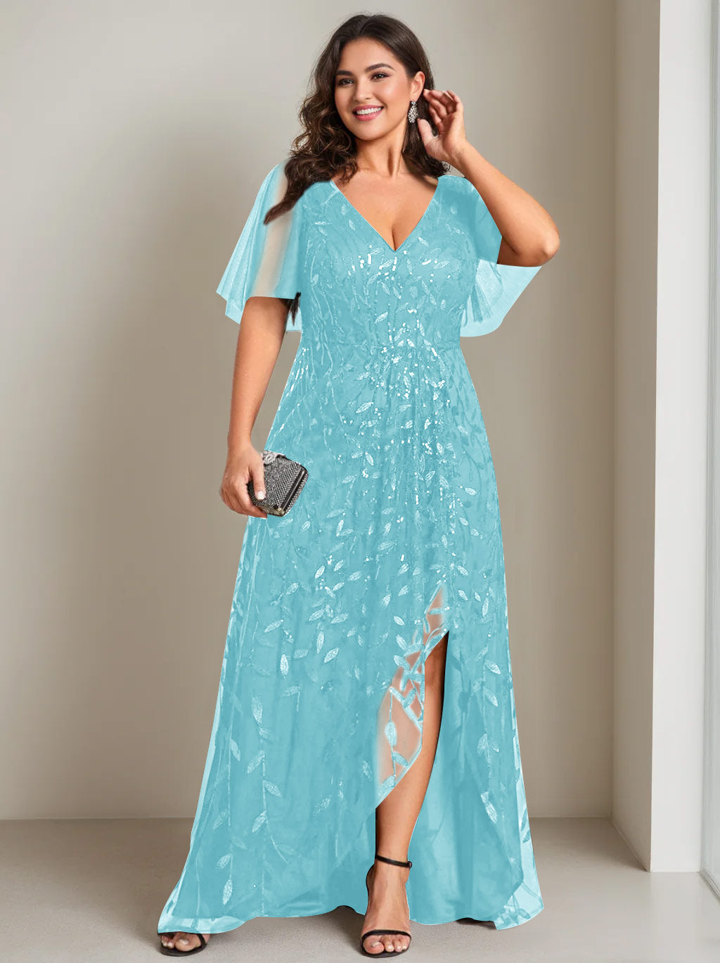 Plus Size Asymmetrical A-Line Princess V-Neck Short Sleeve Mother of the Bride Dress with Sequins