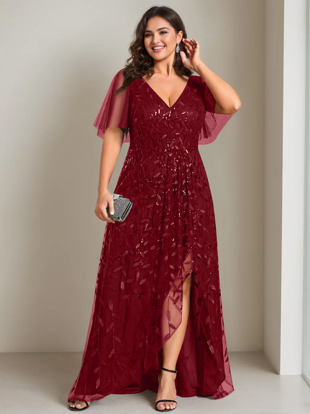 Plus Size Asymmetrical A-Line Princess V-Neck Short Sleeve Mother of the Bride Dress with Sequins