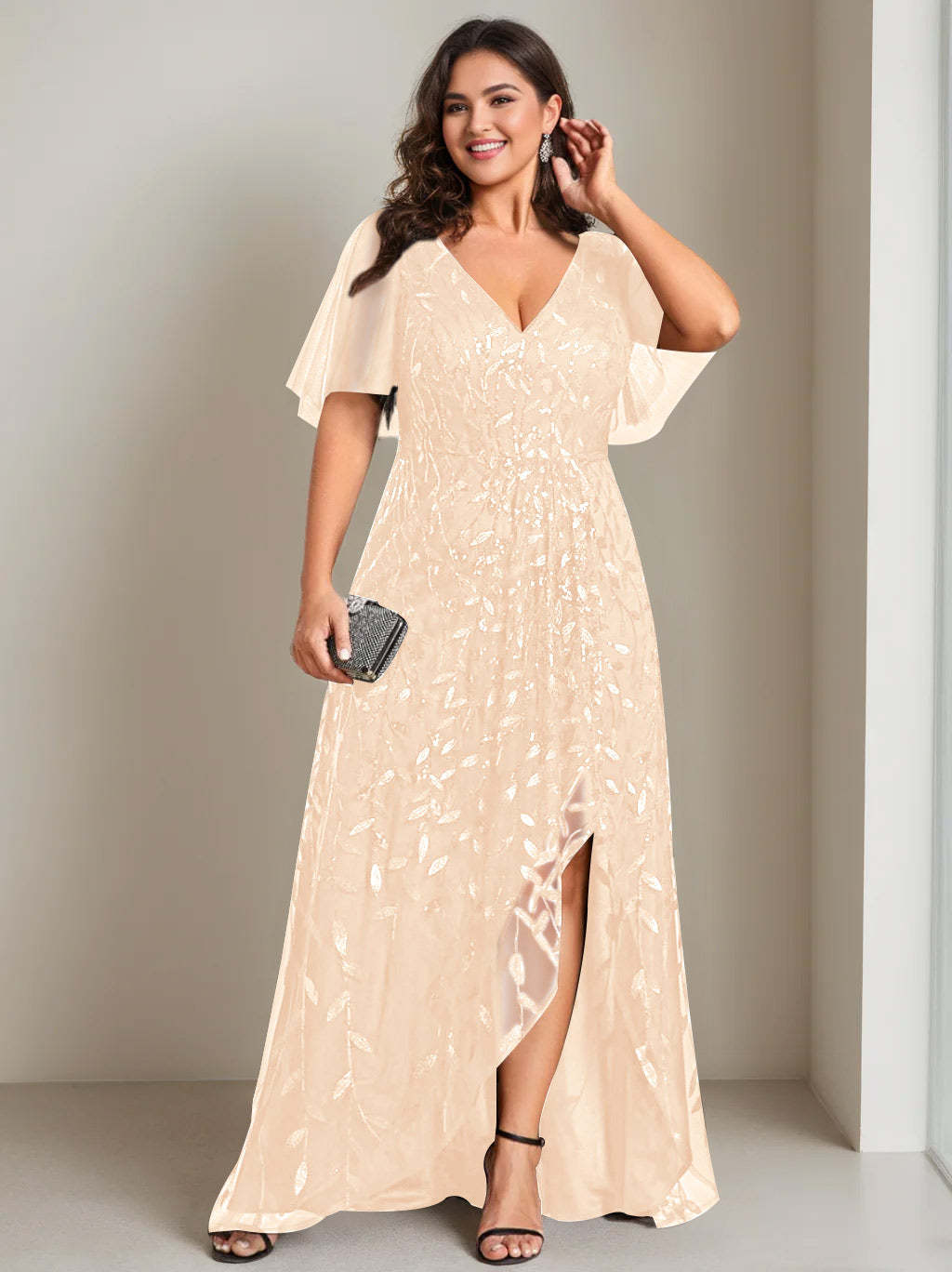 Plus Size Asymmetrical A-Line Princess V-Neck Short Sleeve Mother of the Bride Dress with Sequins