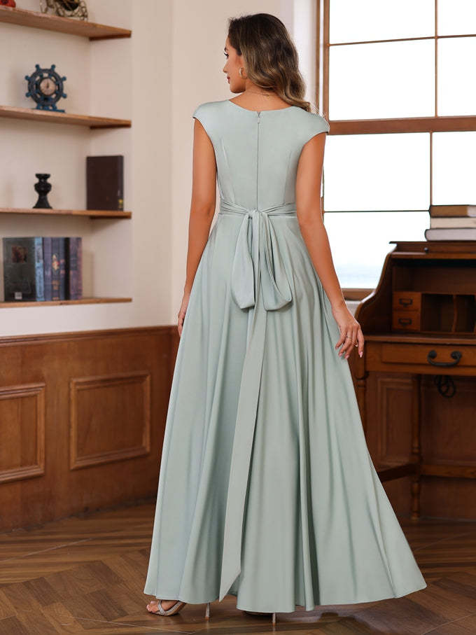 Floor-Length Mother of the Bride A-Line Dress with Scoop Neck and Ruffled Short Sleeves