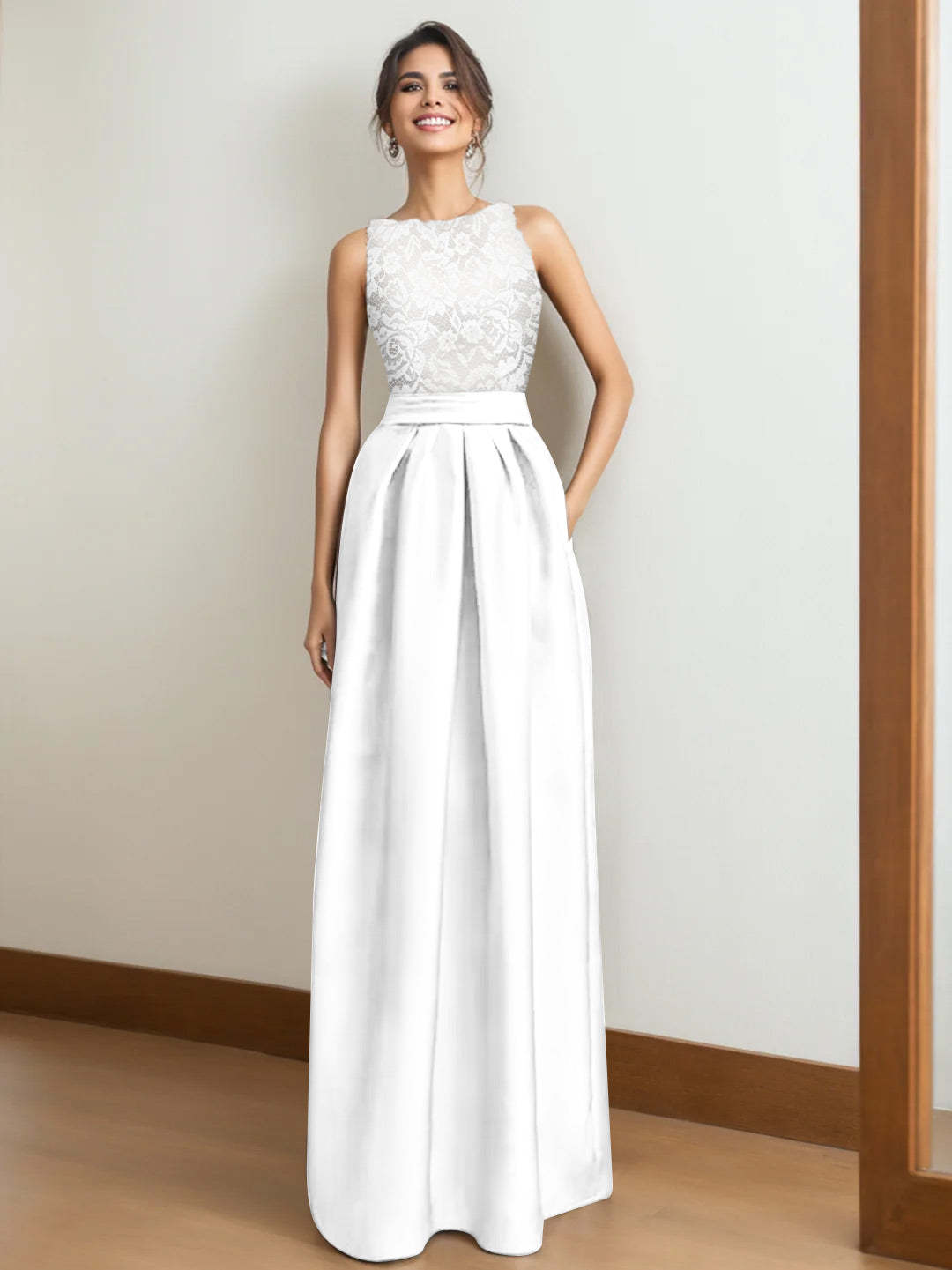 Princess A-Line Scoop Neck Sleeveless Pleated Mother of the Bride Dress with Lace Appliques