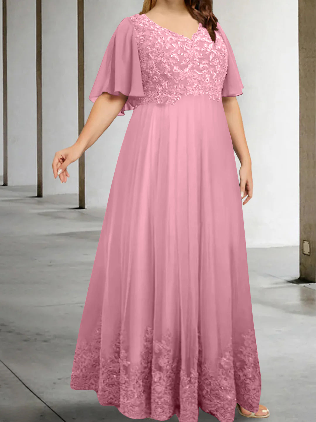 Plus Size V-Neck A-Line Princess Floor-Length Mother of the Bride Dress with Appliques and Half Sleeves