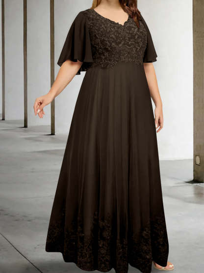 Plus Size V-Neck A-Line Princess Floor-Length Mother of the Bride Dress with Appliques and Half Sleeves