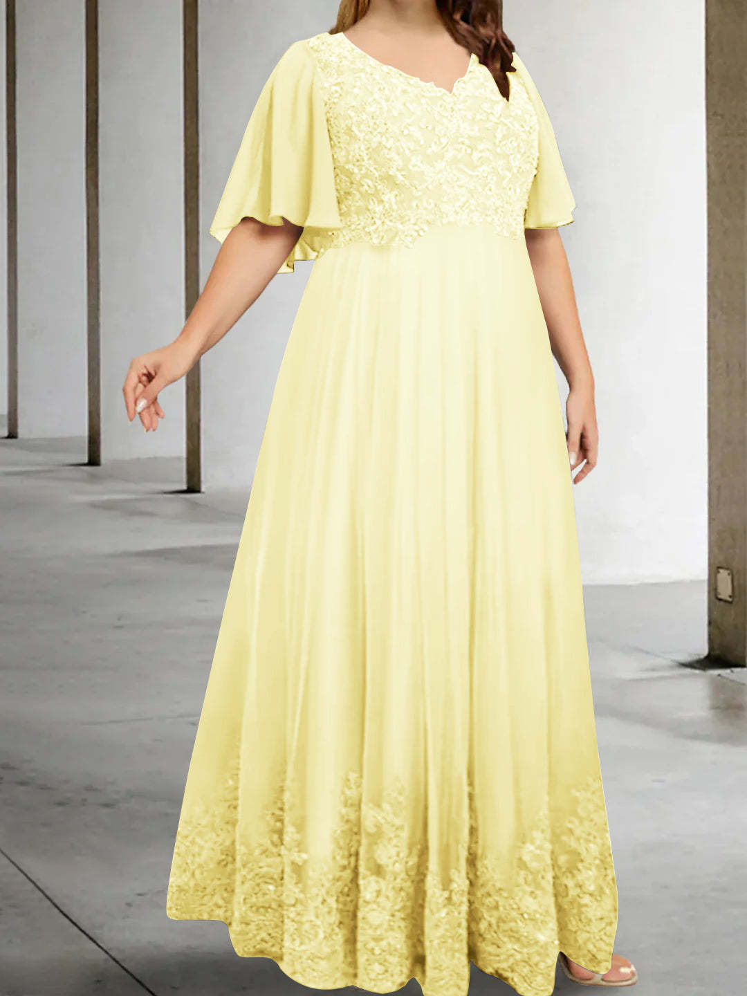 Plus Size V-Neck A-Line Princess Floor-Length Mother of the Bride Dress with Appliques and Half Sleeves