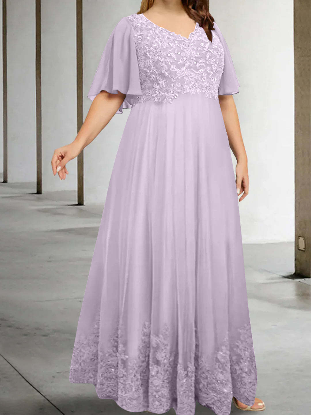 Plus Size V-Neck A-Line Princess Floor-Length Mother of the Bride Dress with Appliques and Half Sleeves